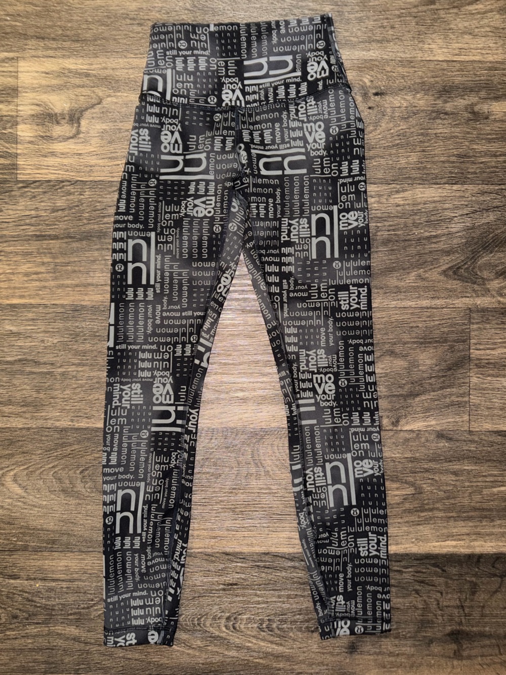 Lululemon Wunder Train Contour Fit HR Leggings size 2
Lululemon Logo Ombre Black